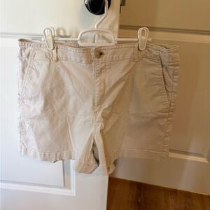 LOFT Women's Tan Shorts